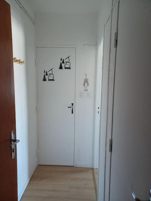 Spacieux Appartement T2 & Cabine เลส์ อองเจลส์ ภายนอก รูปภาพ